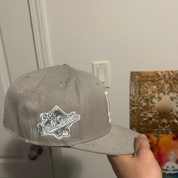 Various Fitted Hats - Picture 9 of 16